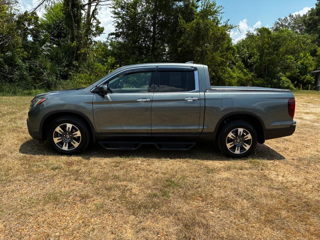 2017 Honda Ridgeline - $24,800