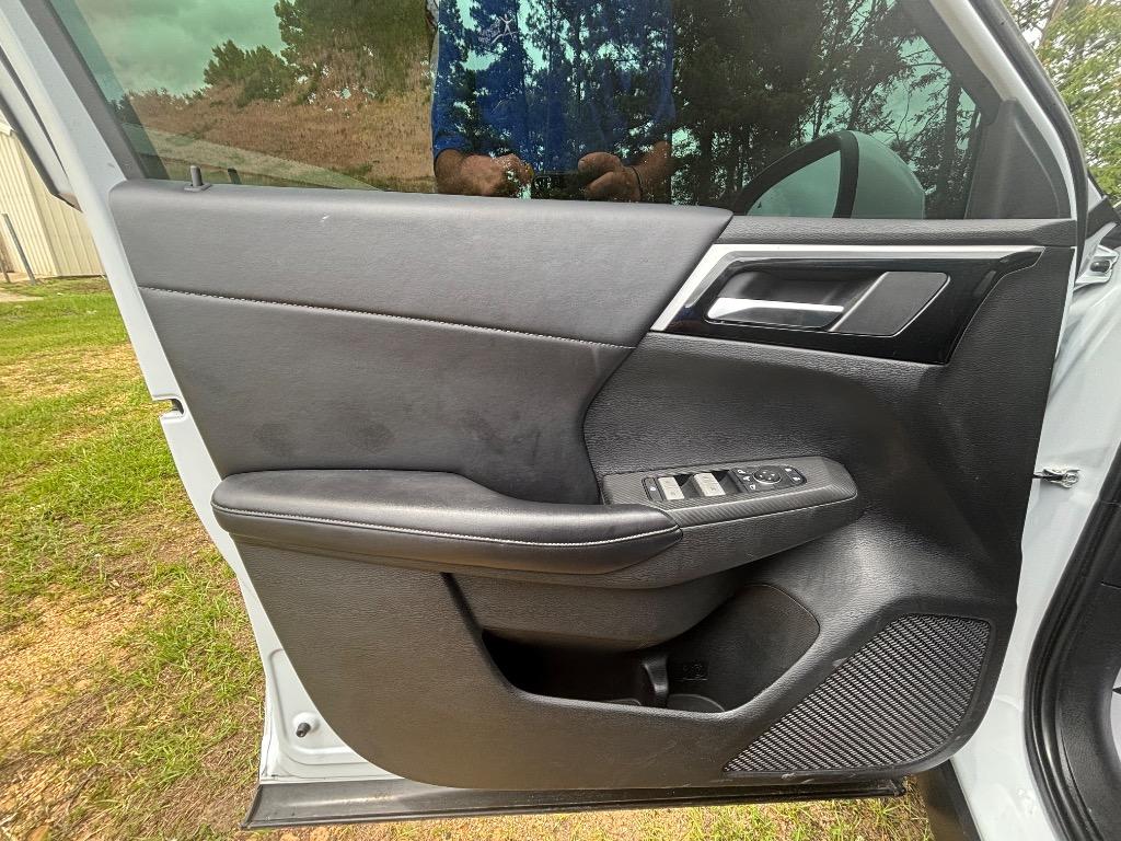 2023 Mitsubishi Outlander - $19,400