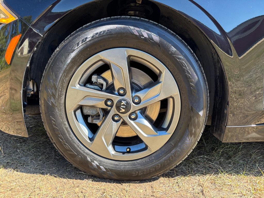2021 Kia K5 - $20,600