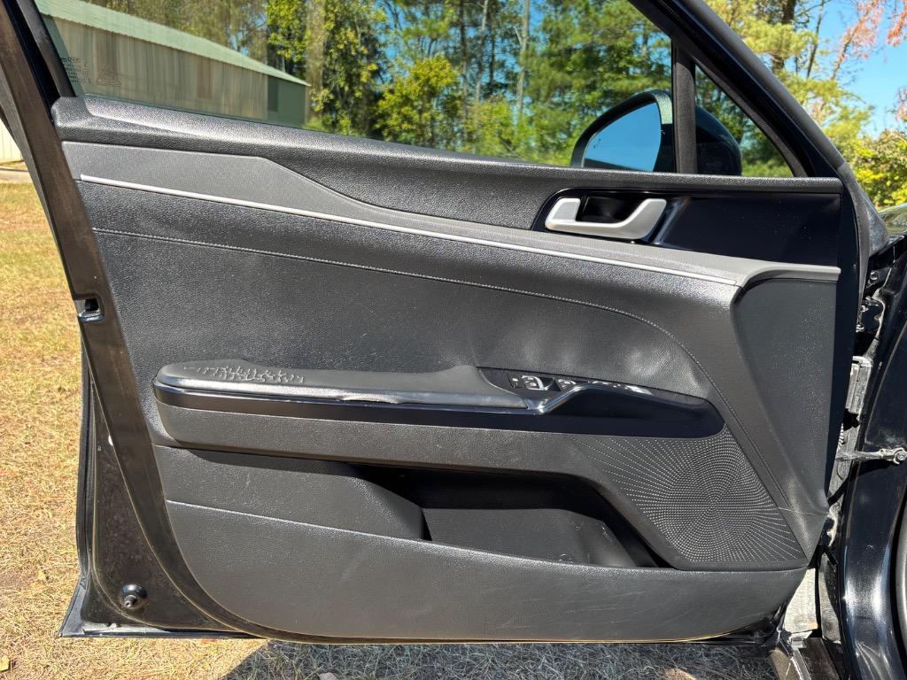 2021 Kia K5 - $20,600