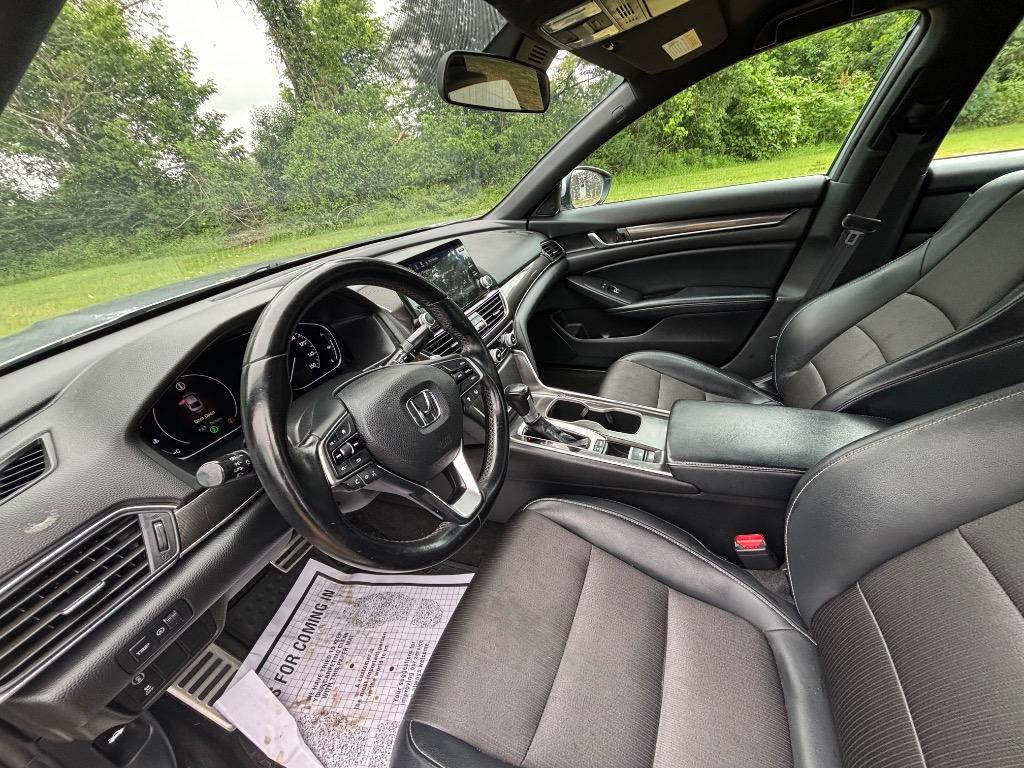2018 Honda Accord - $19,000