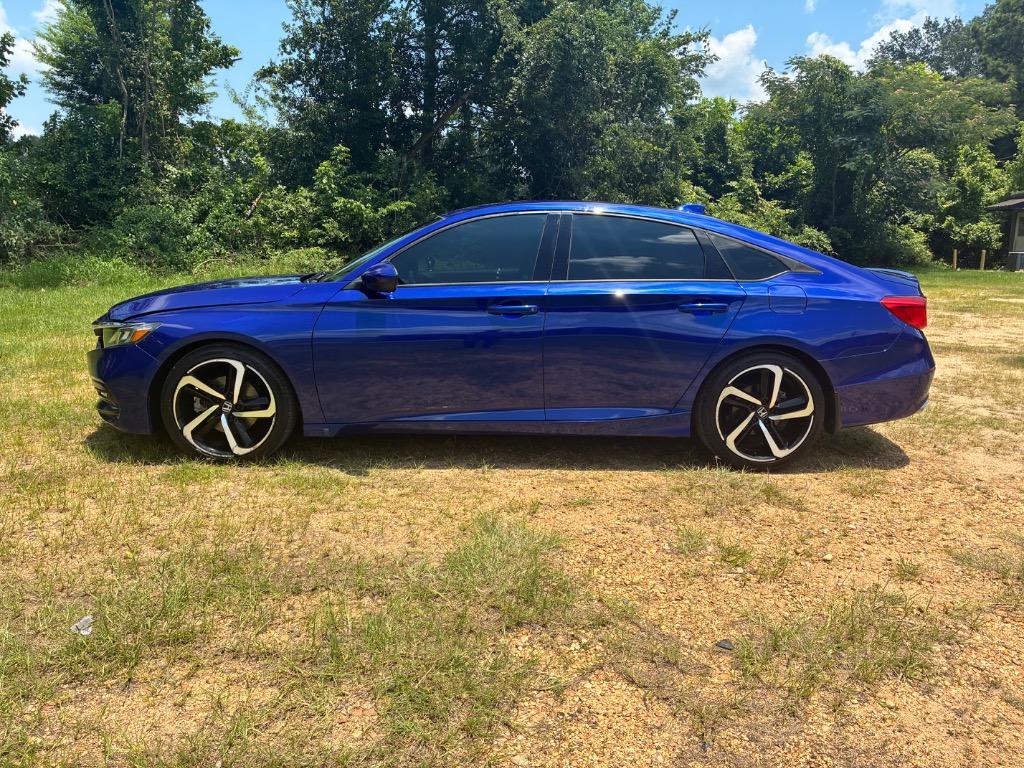 2018 Honda Accord - $21,600
