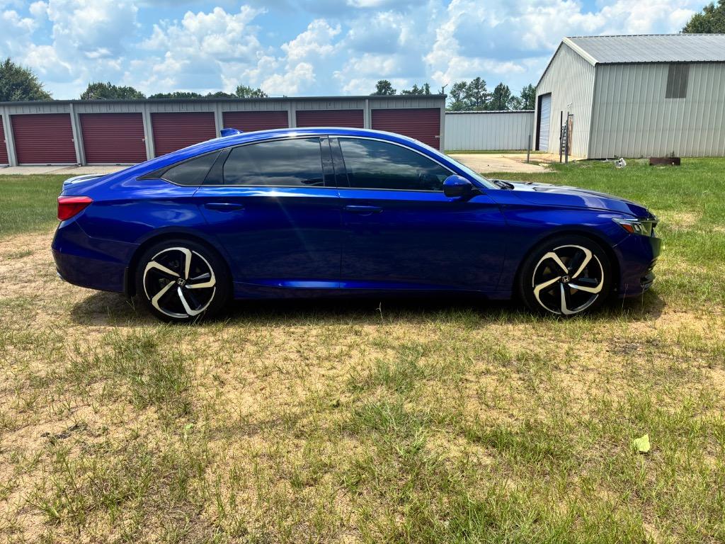 2018 Honda Accord - $21,600