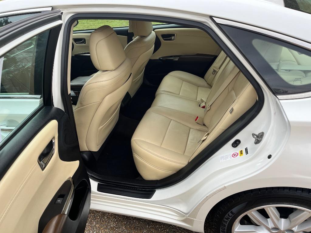 2014 Toyota Avalon - $14,500