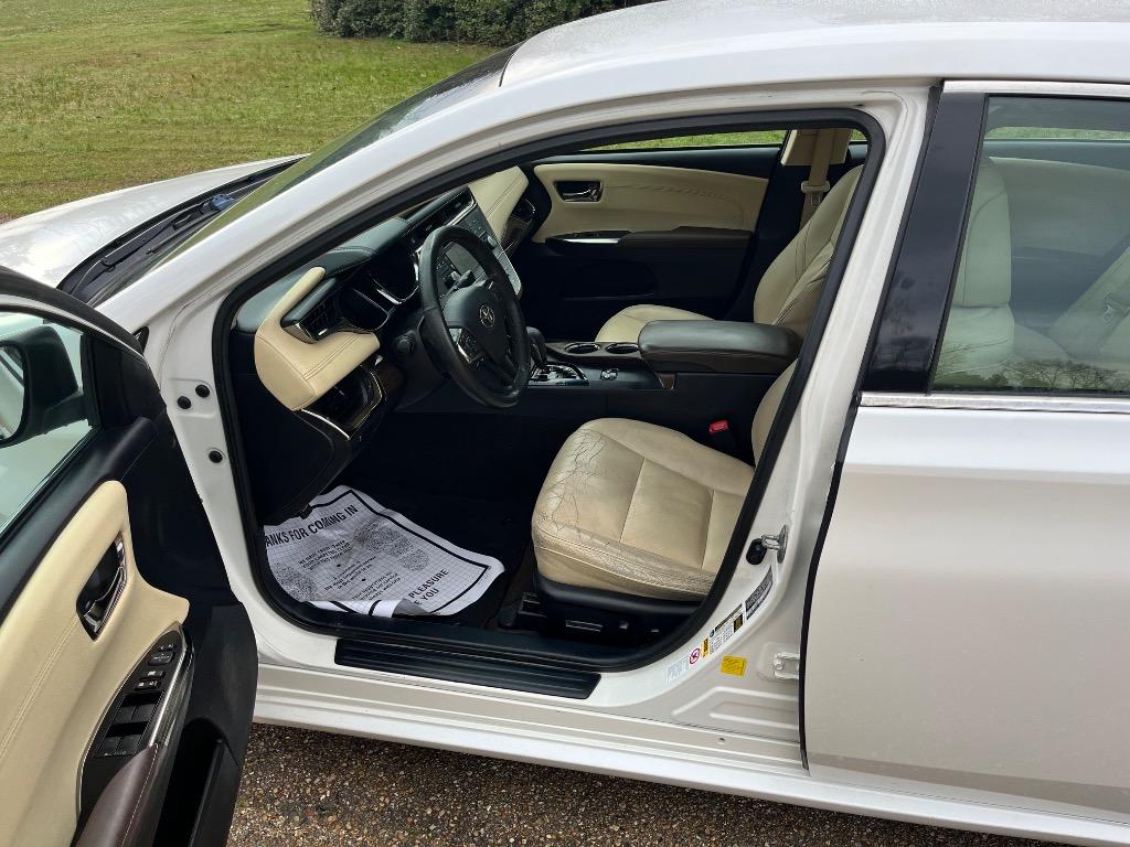 2014 Toyota Avalon - $14,500