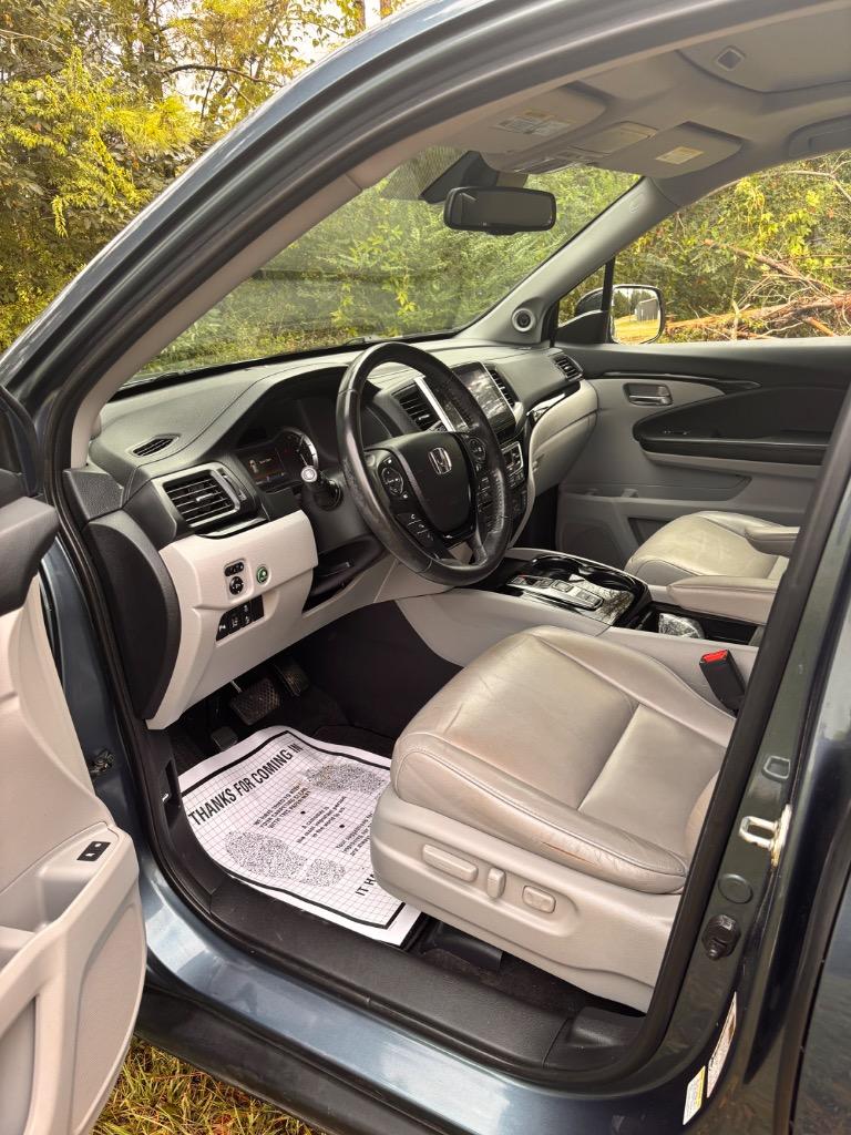 2016 Honda Pilot - $23,300
