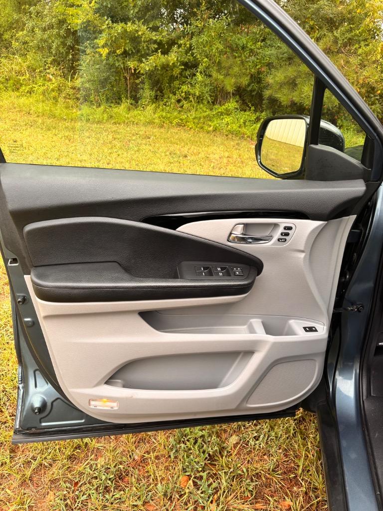 2016 Honda Pilot - $23,300