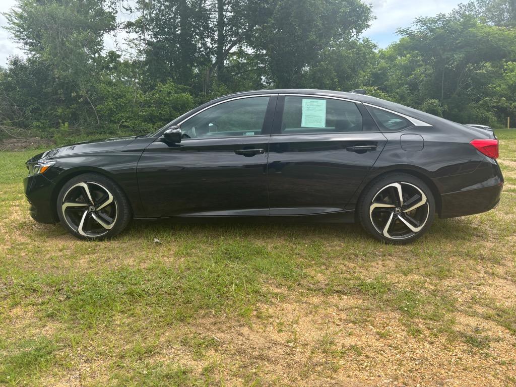 2018 Honda Accord - $17,900