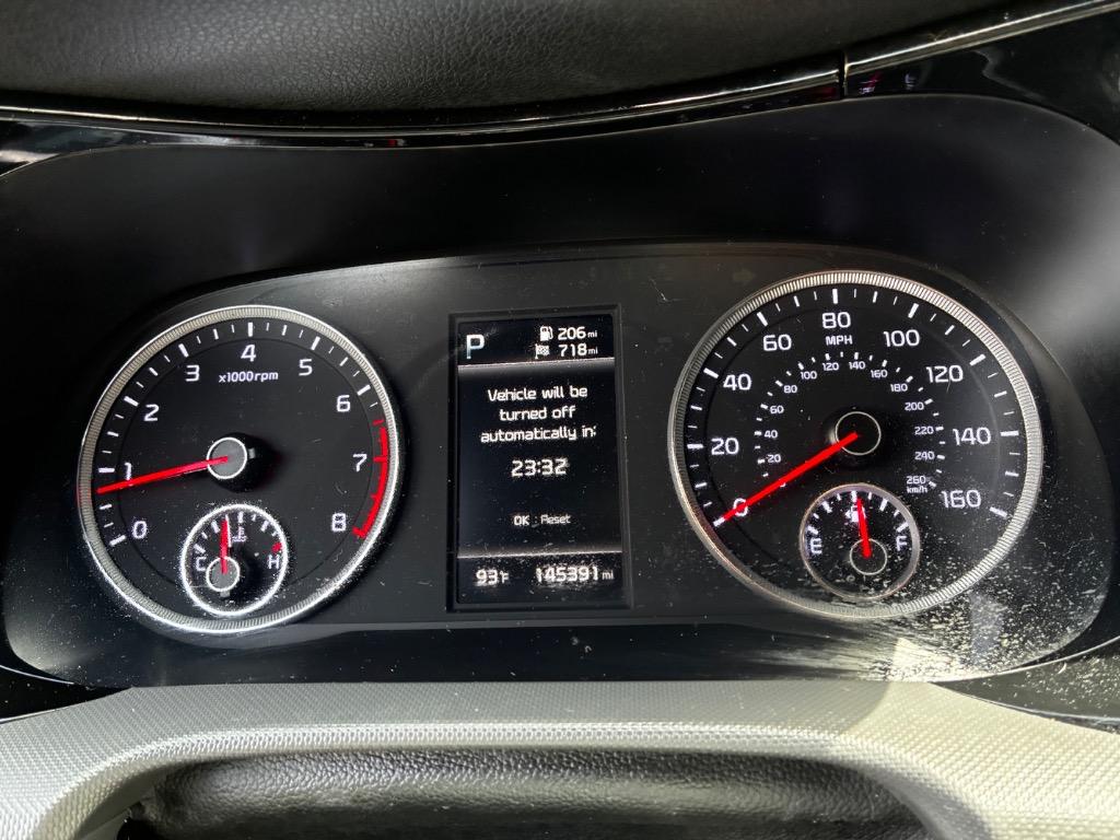 2022 Kia K5 - $20,700