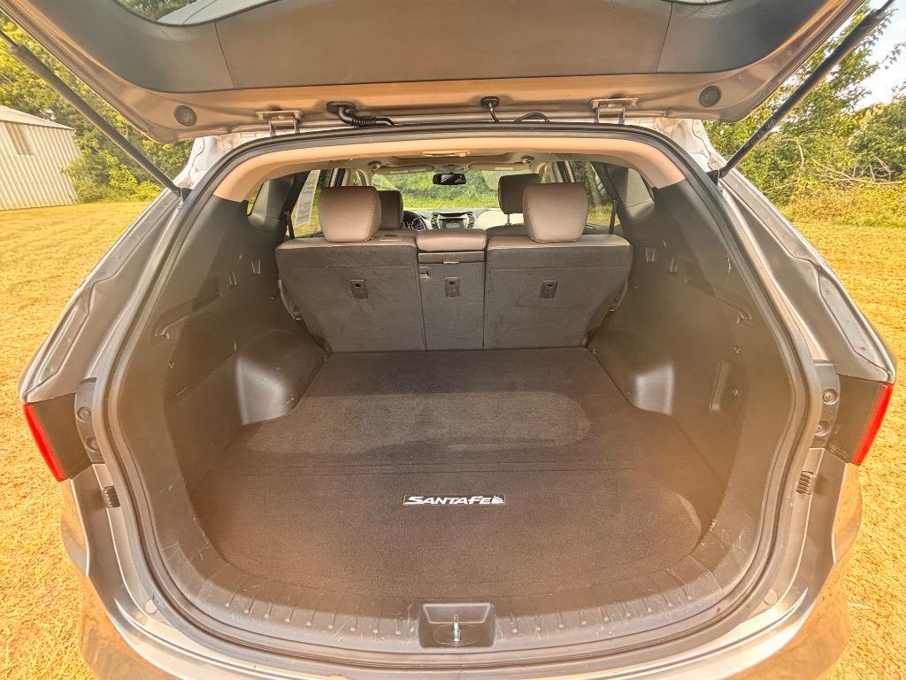 2014 Hyundai Santa Fe Sport - $10,900