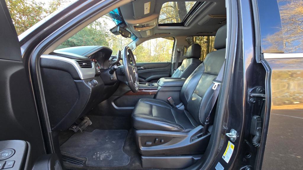 2017 GMC Yukon XL 1500 SLT photo