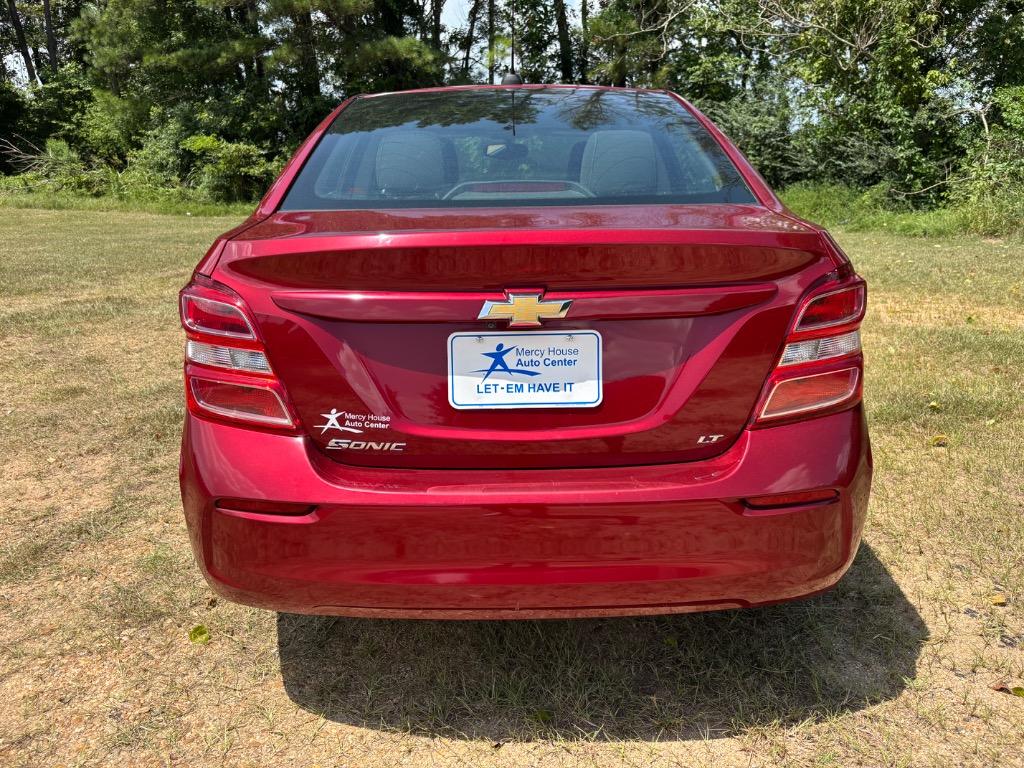 2019 Chevrolet Sonic - $13,100