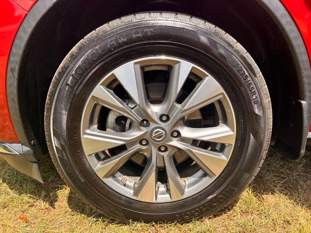 2018 Nissan Murano - $18,600