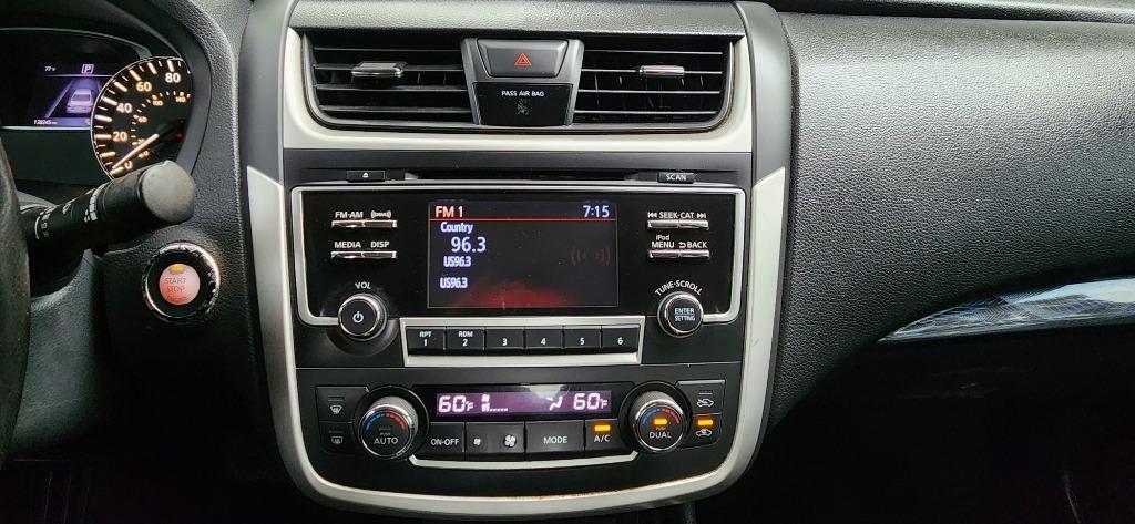 2017 Nissan Altima SL photo
