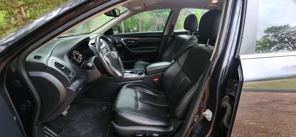 2017 Nissan Altima SL photo