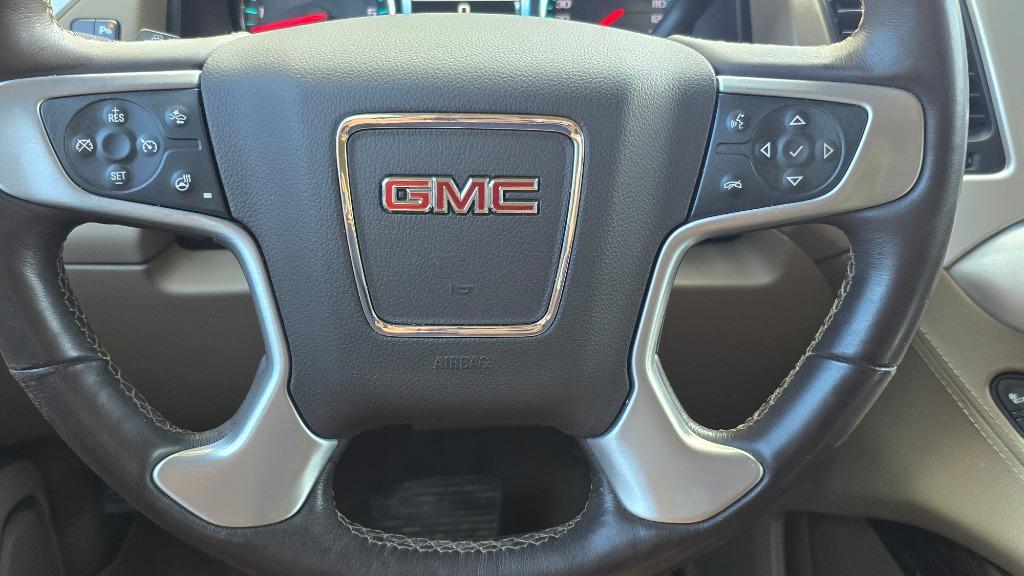 2017 GMC Yukon XL 1500 SLT photo
