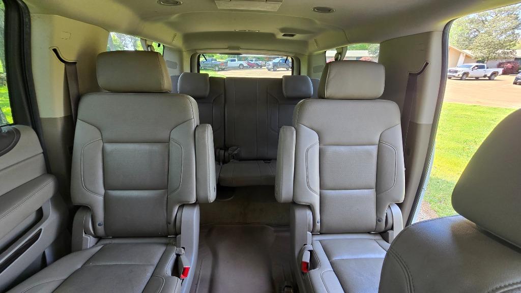 2017 GMC Yukon XL 1500 SLT photo