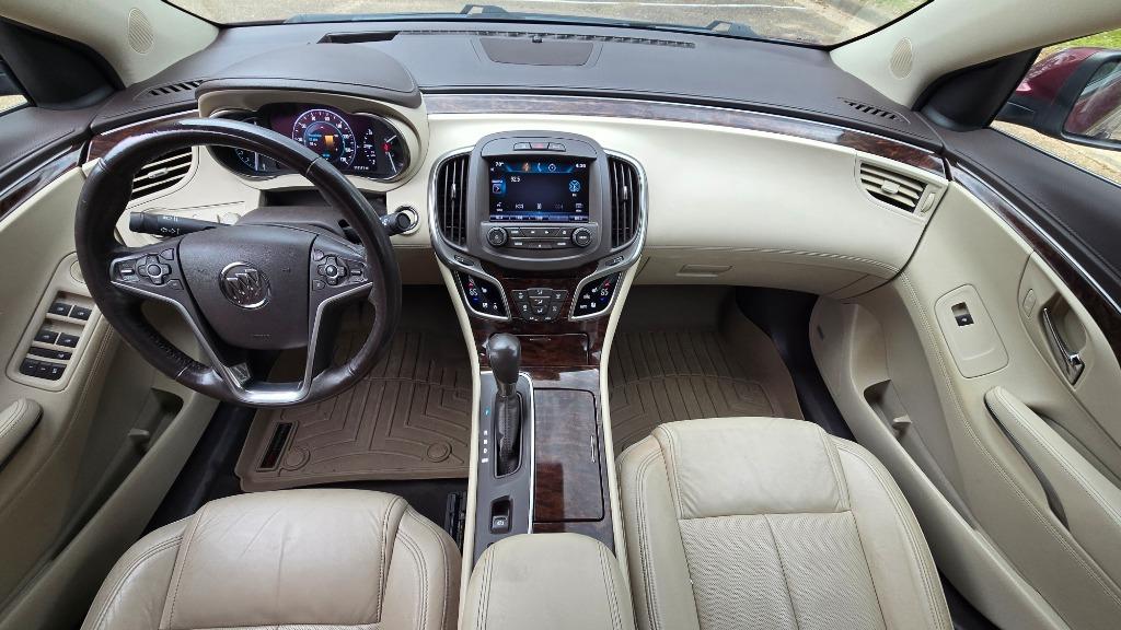 2015 Buick LaCrosse Premium photo