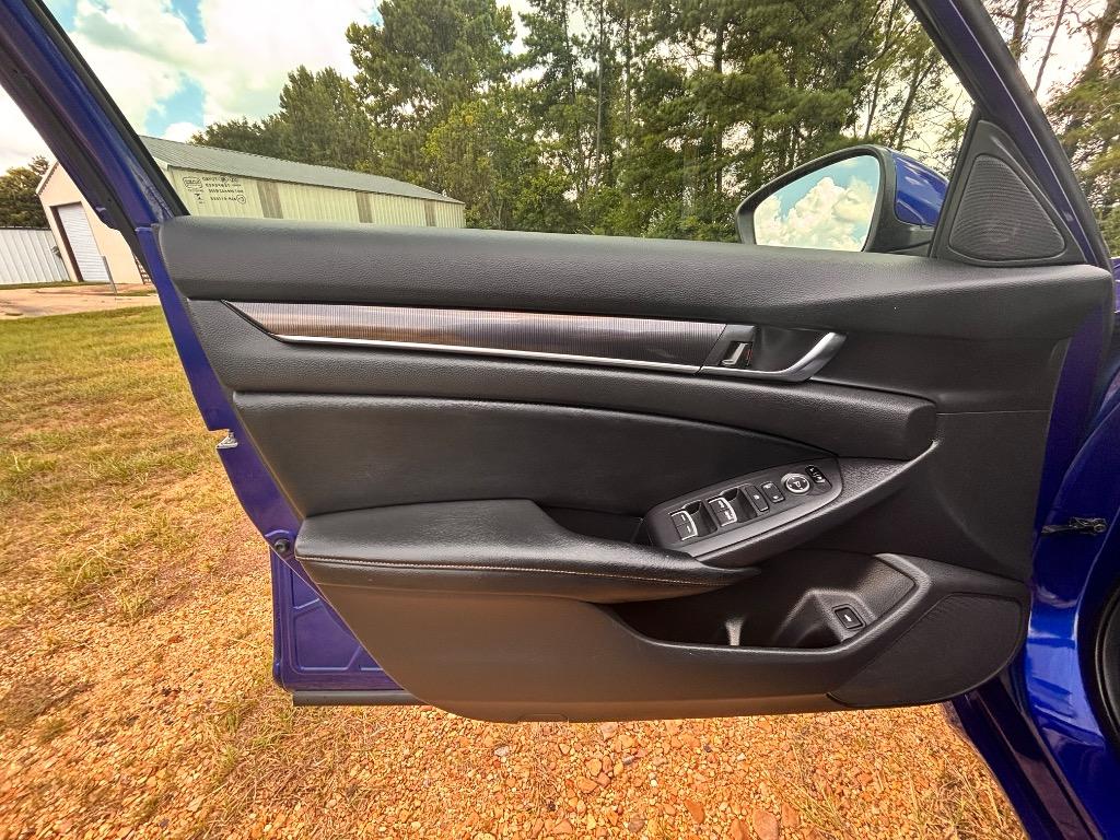 2018 Honda Accord - $23,200