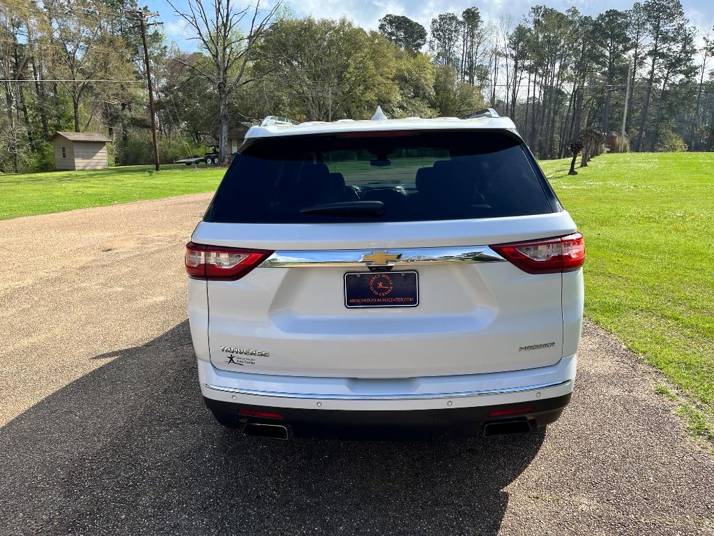 2021 Chevrolet Traverse - $26,900