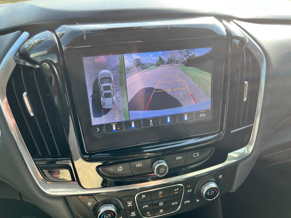 2021 Chevrolet Traverse - $26,900