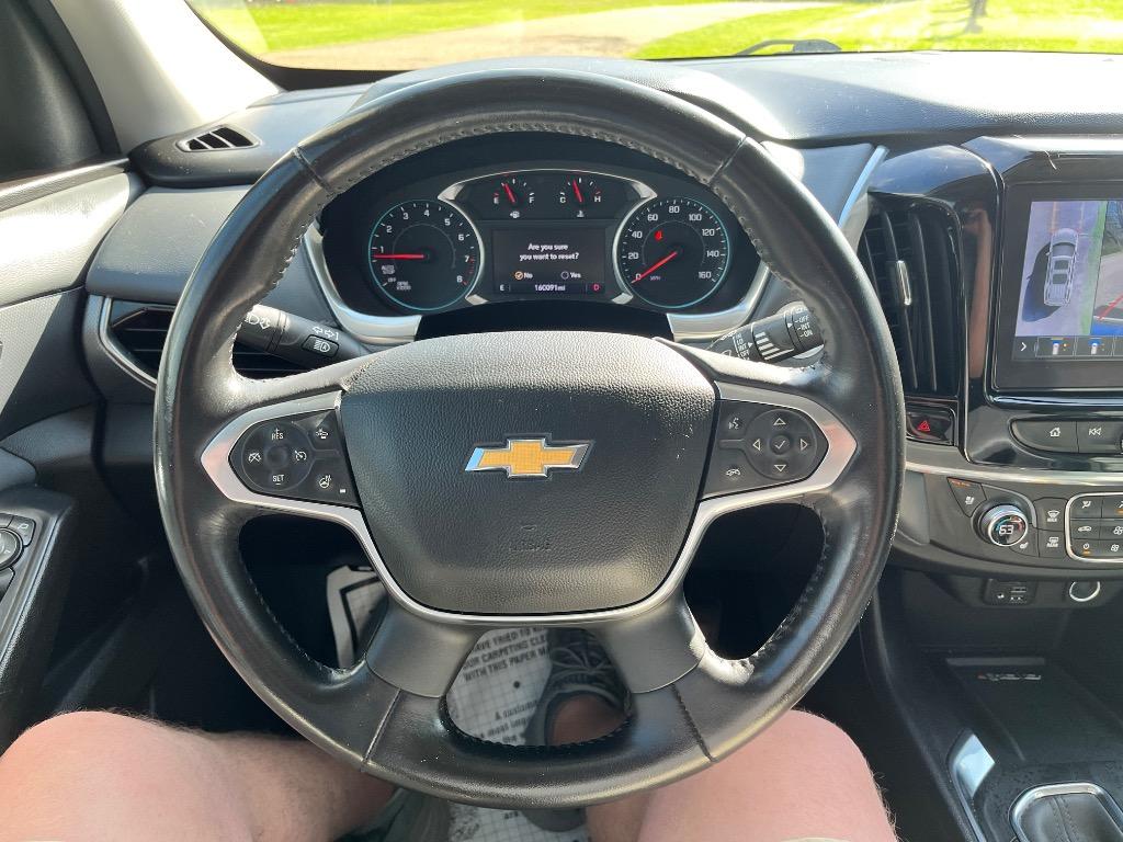 2021 Chevrolet Traverse - $26,900