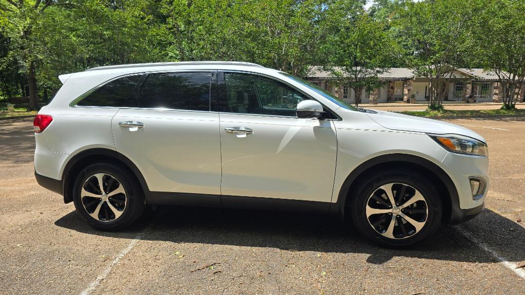 2017 Kia Sorento EX photo