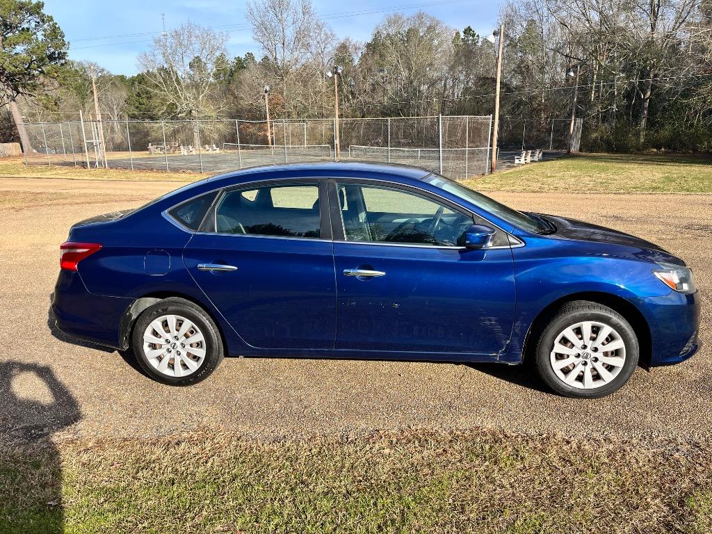 2019 Nissan Sentra - $9,120