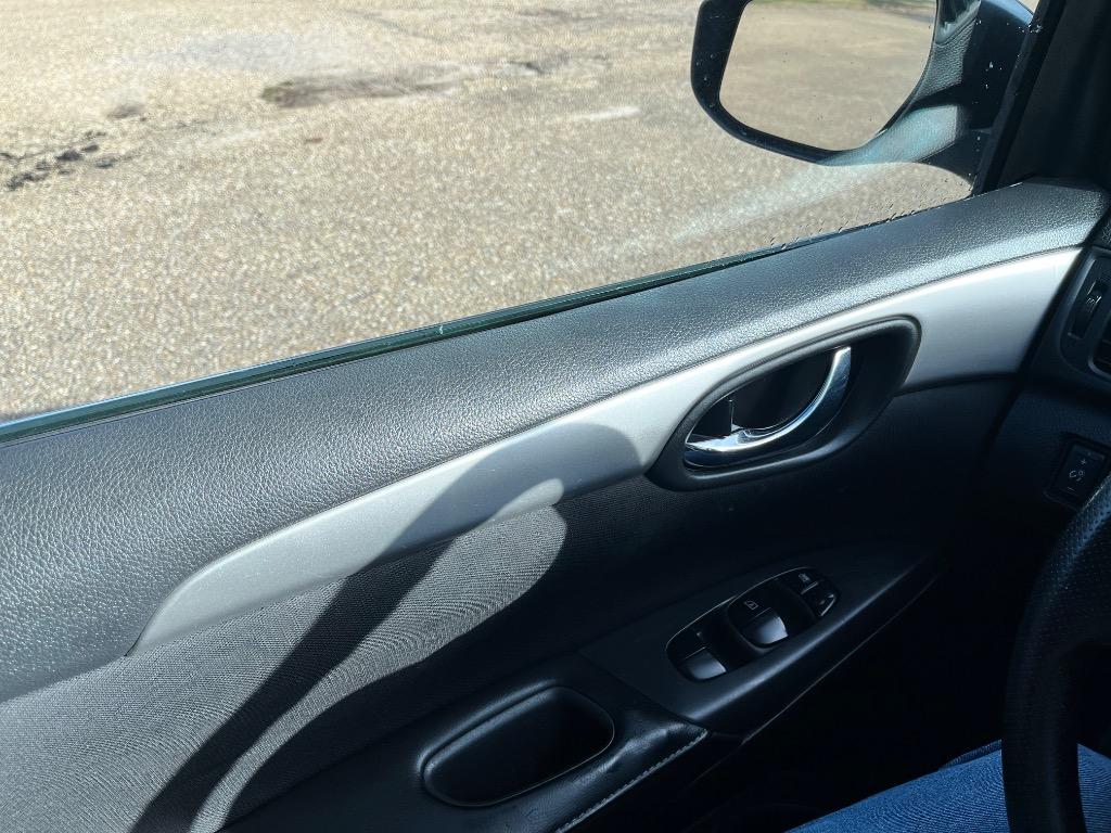 2019 Nissan Sentra - $9,120