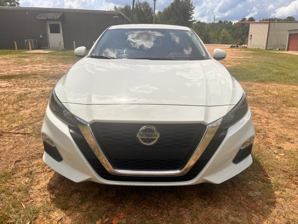 2022 Nissan Altima - $16,900
