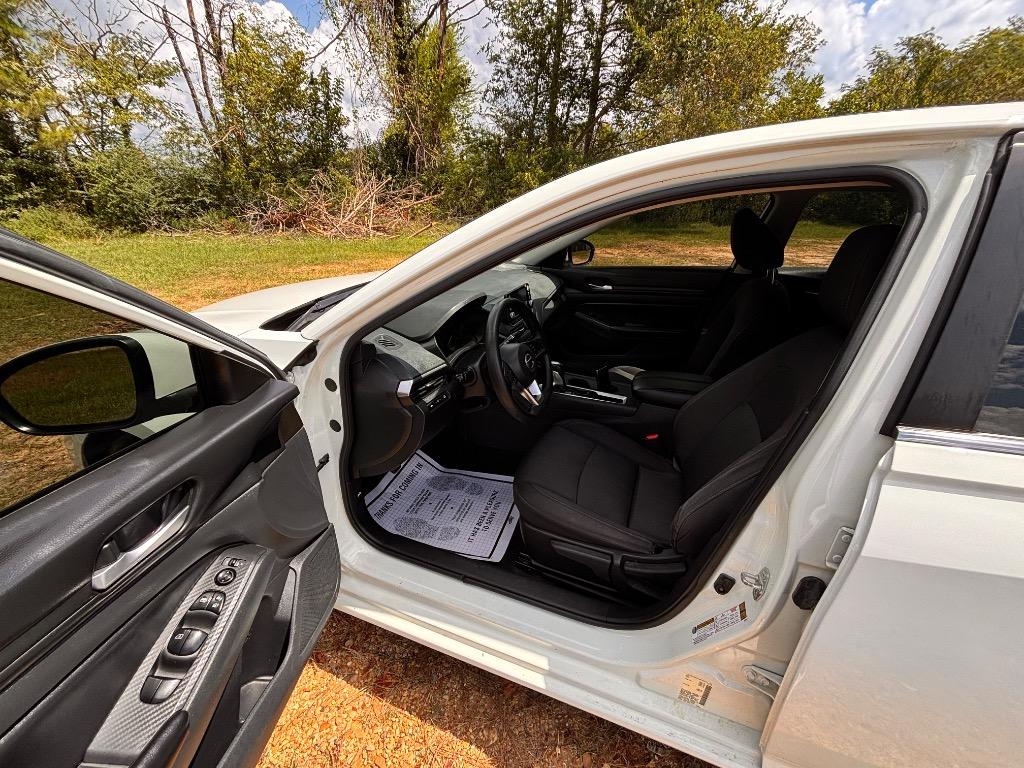 2022 Nissan Altima - $16,900