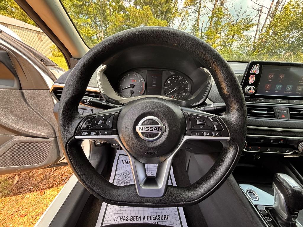 2022 Nissan Altima - $16,900