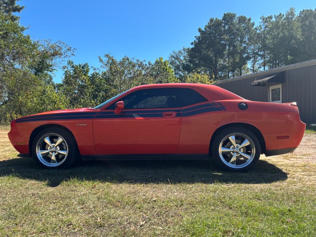 2010 Dodge Challenger - $16,400