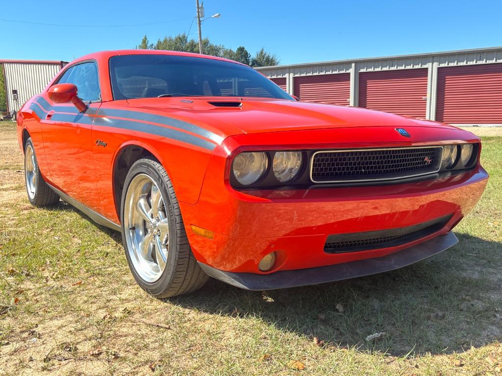2010 Dodge Challenger - $16,400