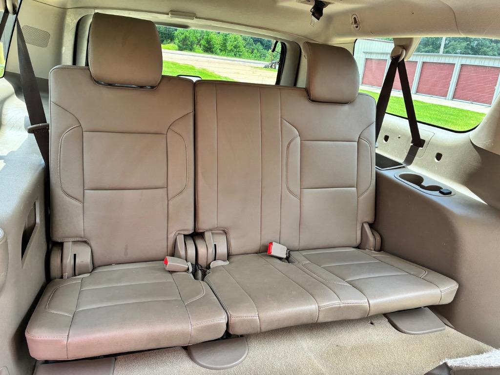 2017 Chevrolet Suburban - $20,600