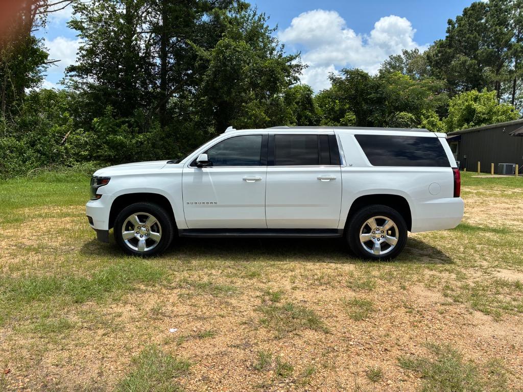 2017 Chevrolet Suburban - $20,600