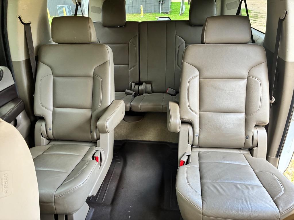 2017 Chevrolet Suburban - $20,600