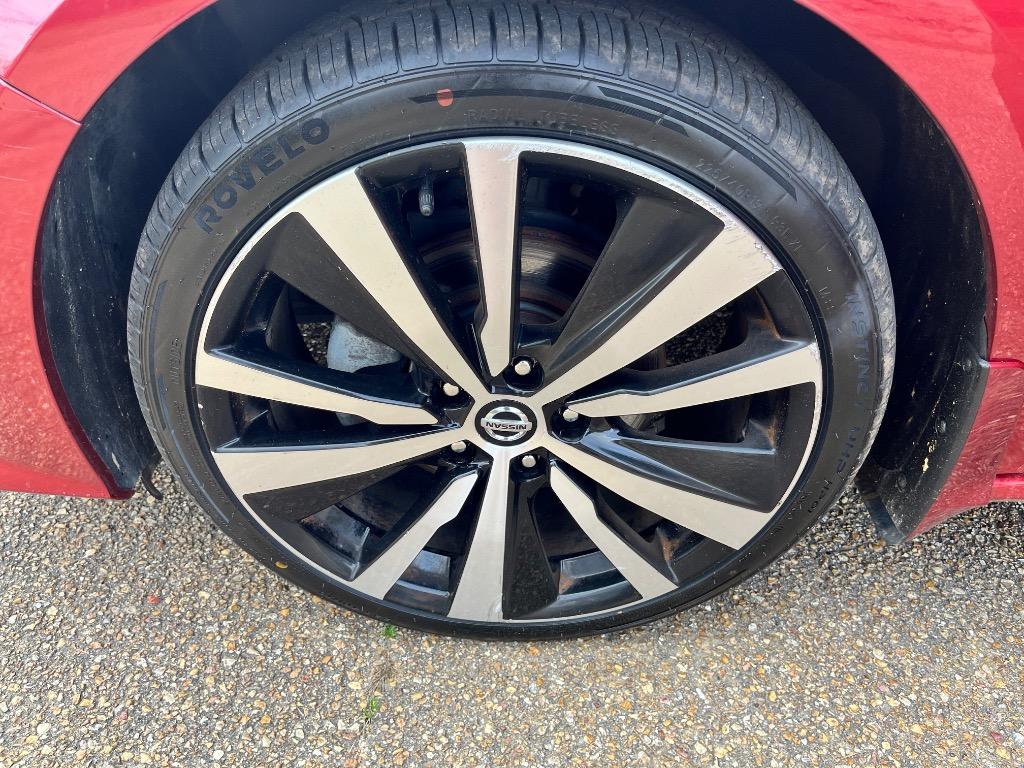 2021 Nissan Altima - $22,800