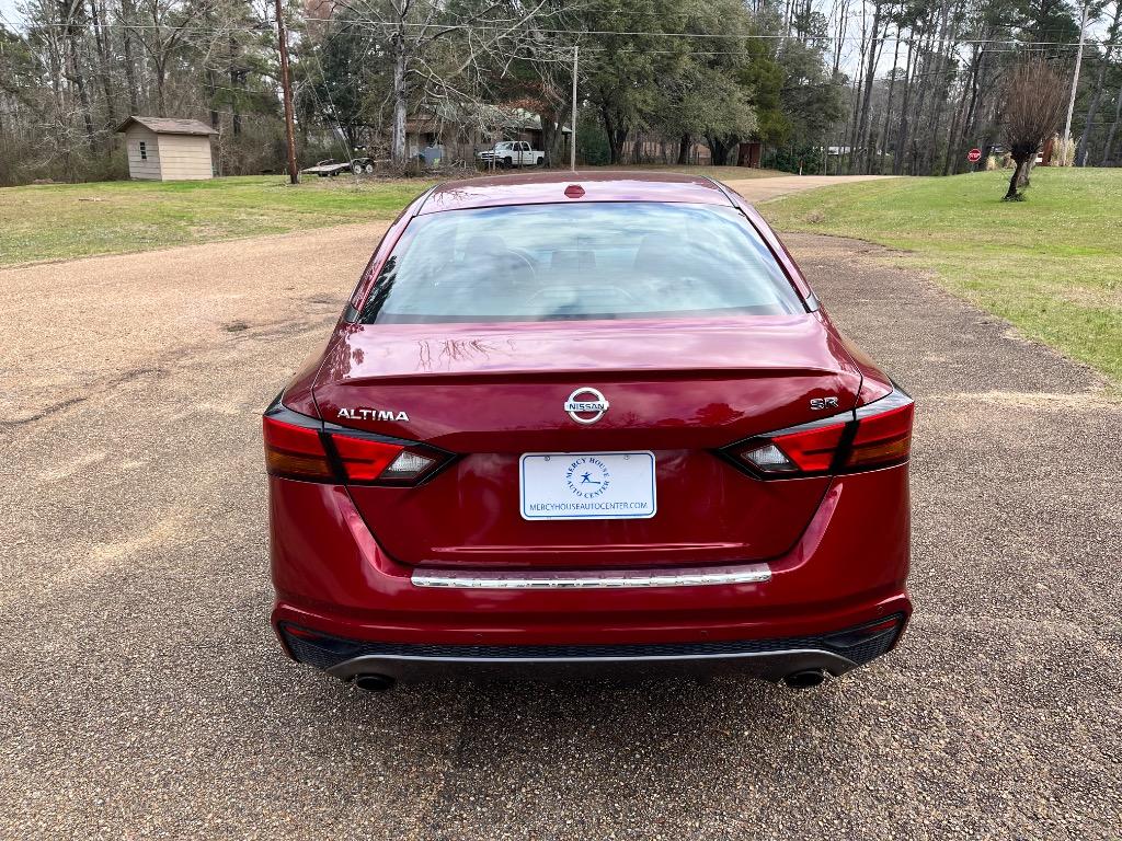 2021 Nissan Altima - $22,800