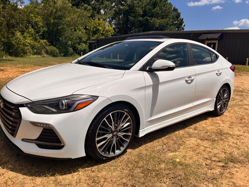 2017 Hyundai Elantra - $13,400