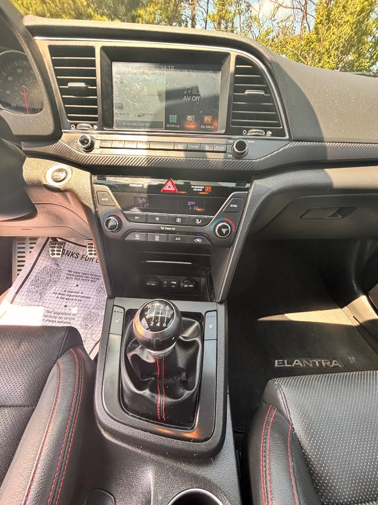 2017 Hyundai Elantra - $13,400