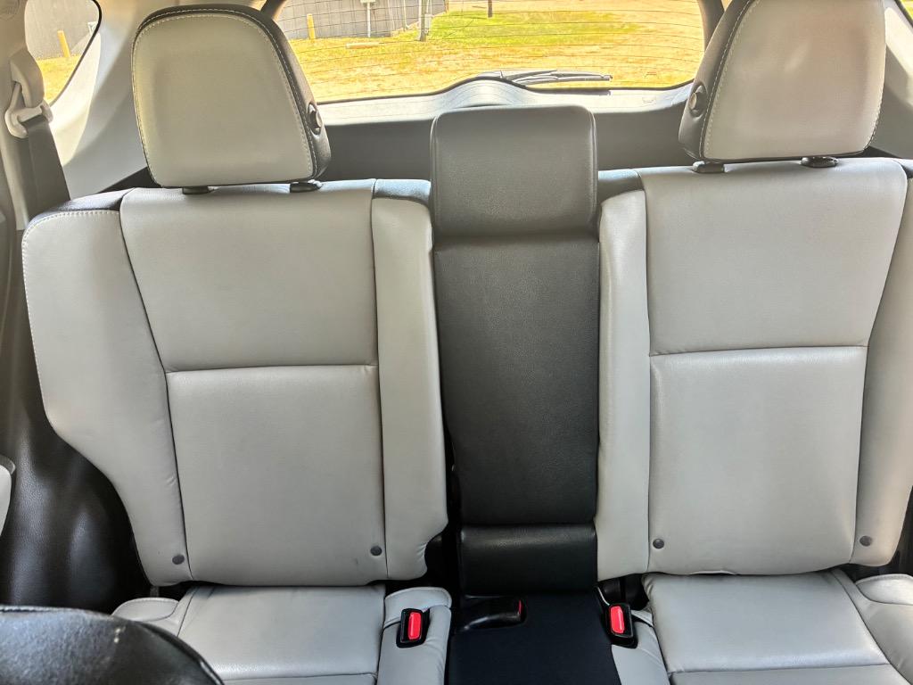 2017 Toyota RAV4 - $22,700