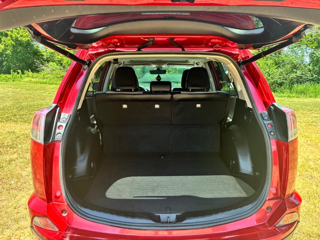 2017 Toyota RAV4 - $22,700