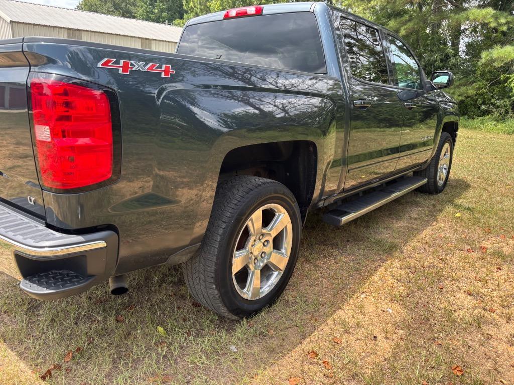 2017 Chevrolet Silverado 1500 - $25,600