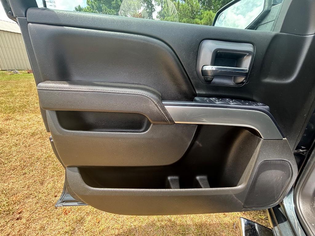 2017 Chevrolet Silverado 1500 - $25,600