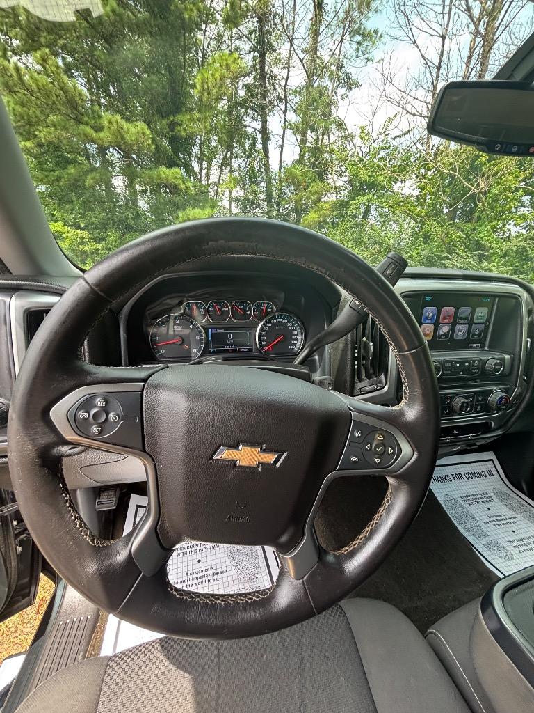 2017 Chevrolet Silverado 1500 - $25,600