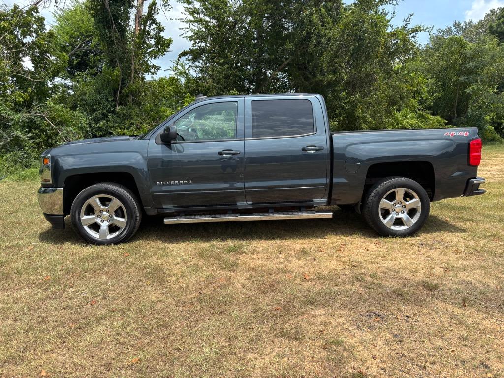 2017 Chevrolet Silverado 1500 - $25,600