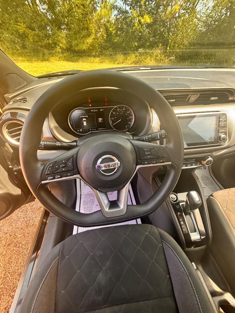 2020 Nissan Kicks - $14,000