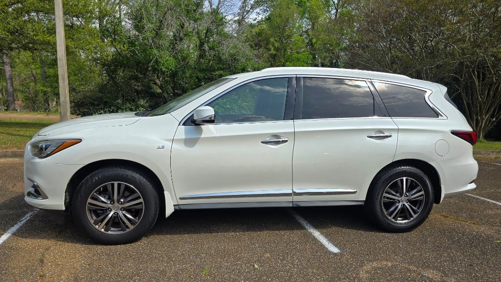 2017 Infiniti QX60  photo