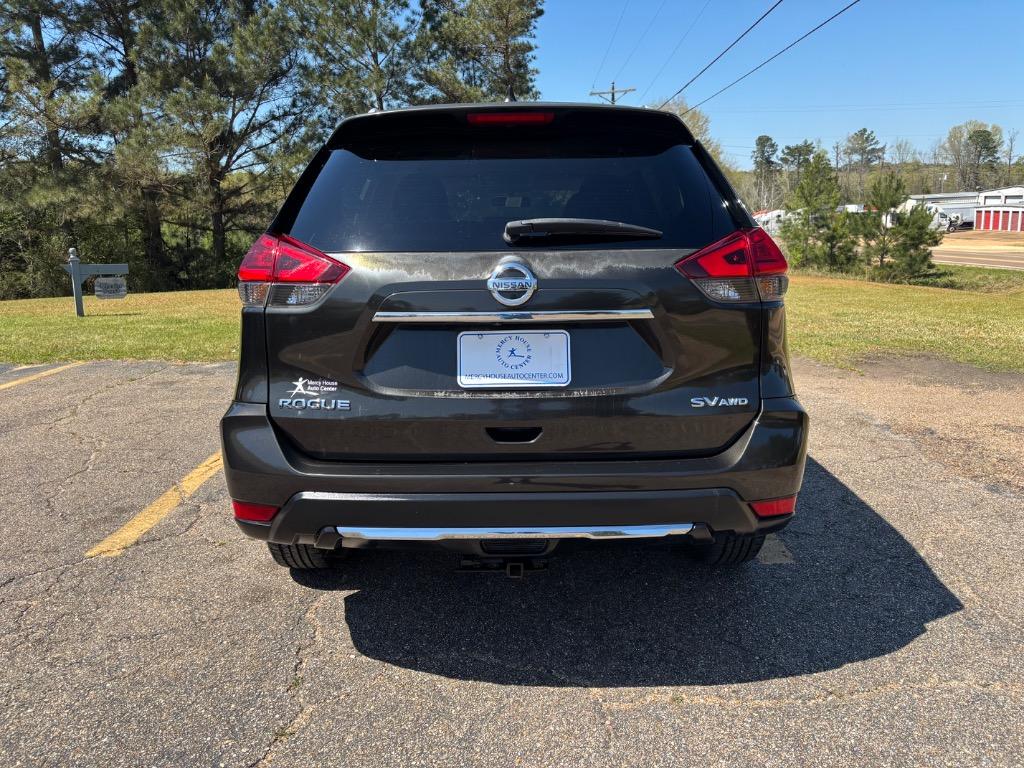 2017 Nissan Rogue - $13,600
